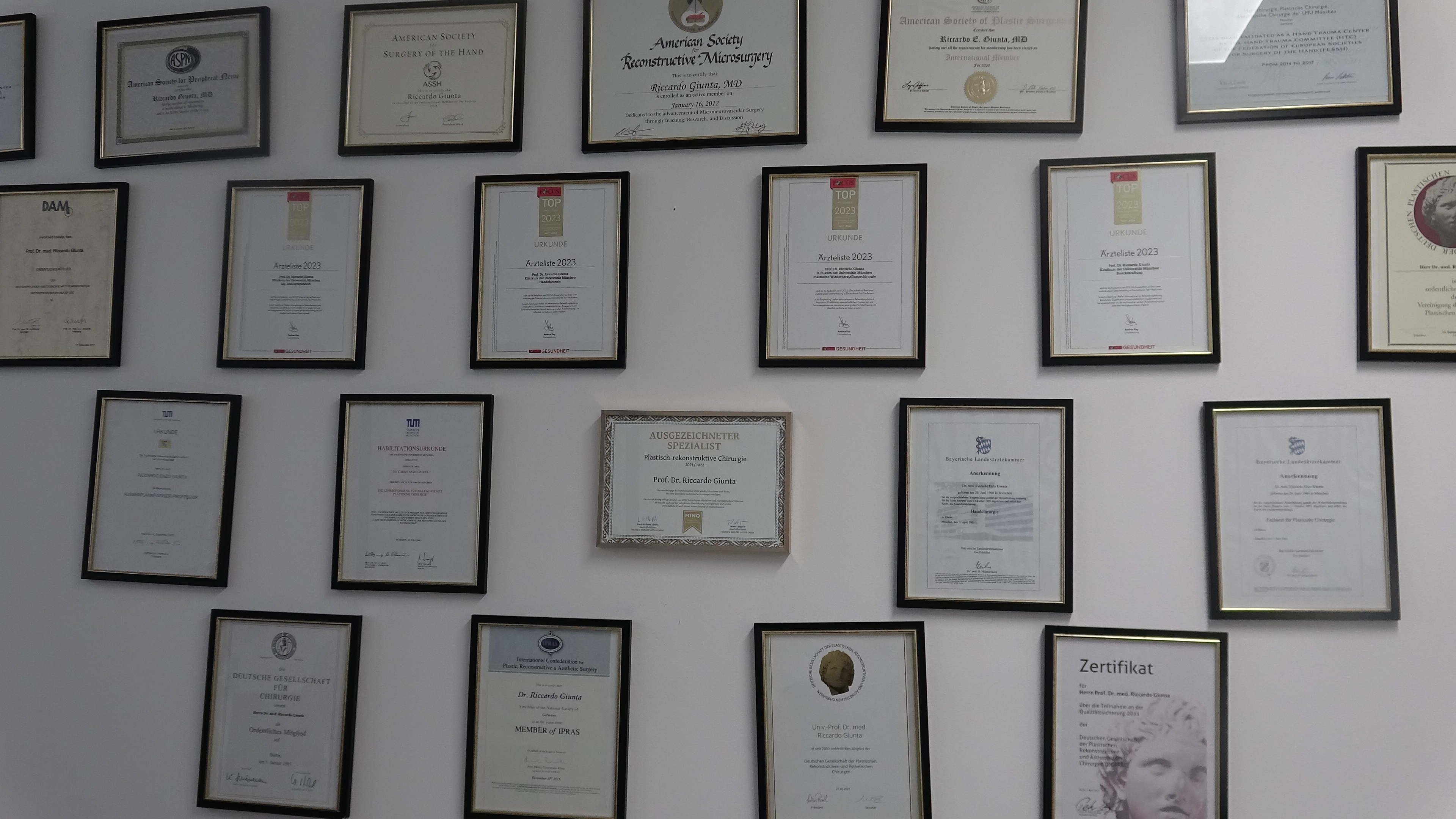 1741861442844710.jpg DSC00216.JPG