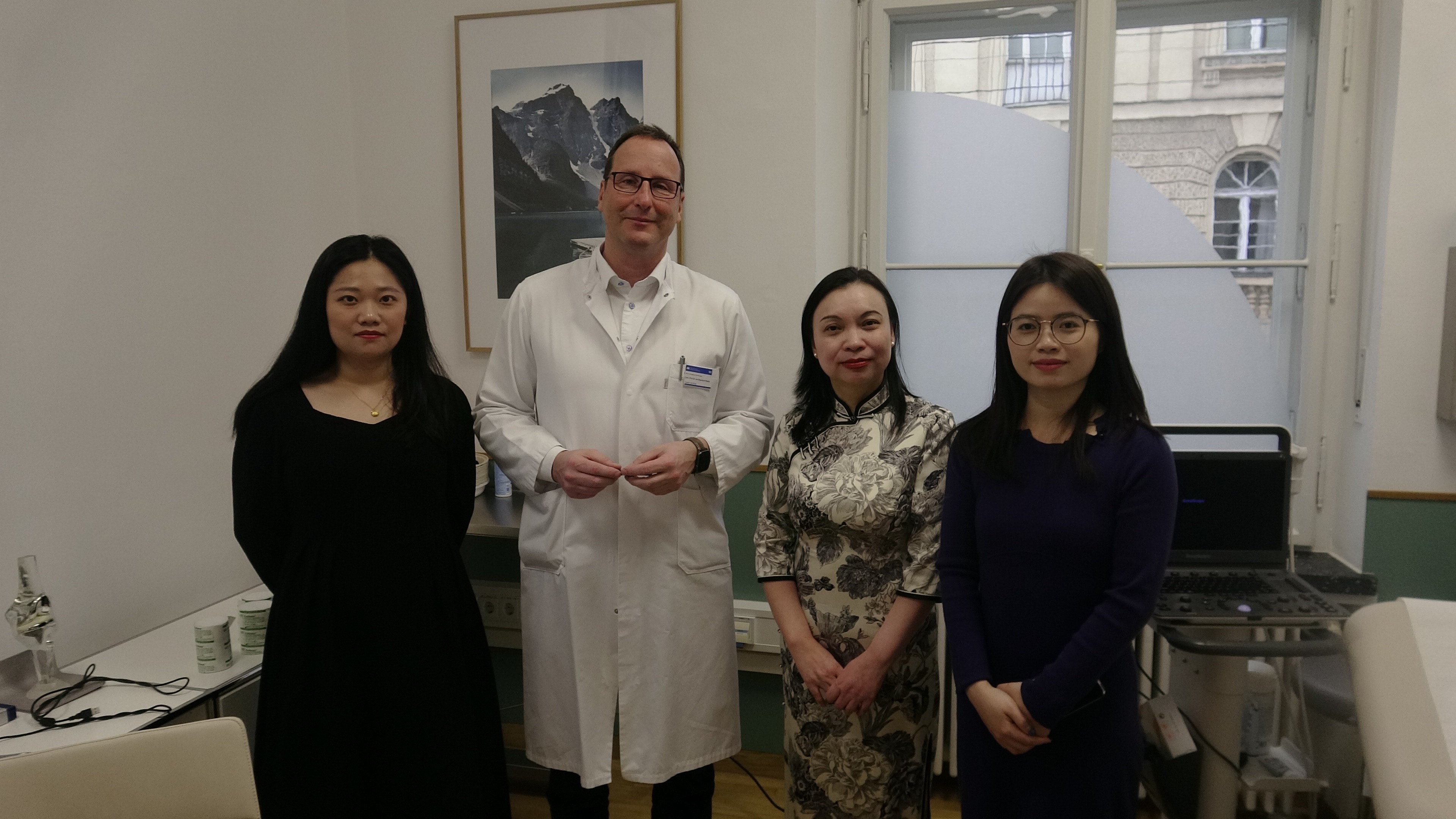 1741941777879673.jpg 8d1bbd1fb1c0dc27ab5bd777fe01197.jpg