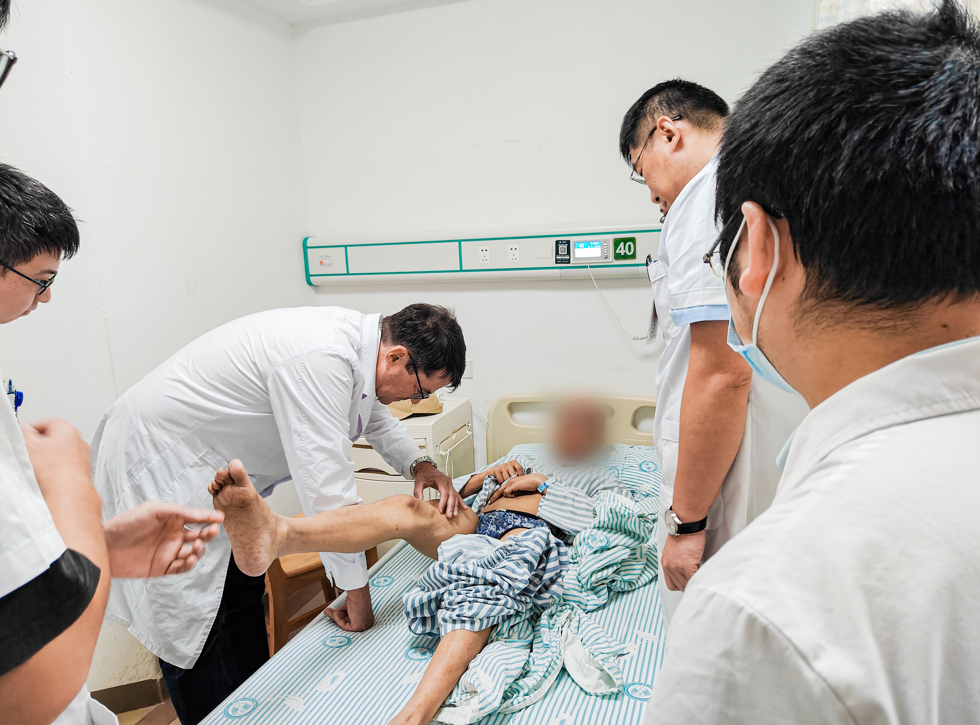 1758795645658633.jpg 99e14e7a81ea31d50cf4c18f9375cc3d-模糊.jpg