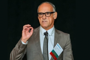 從腰椎內(nèi)窺鏡手術(shù)的歷史：我們學到了什么？